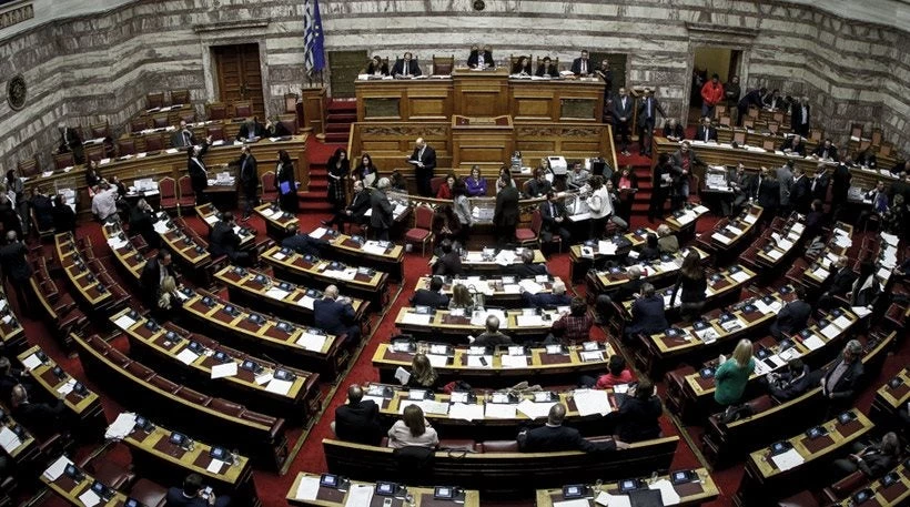 Σκάνδαλο Novartis: Παραπέμφθηκαν σε Προανακριτική Επιτροπή και τα δέκα πολιτικά πρόσωπα – Ο Αβραμόπουλος τις περισσότερες ψήφους, ο Σαλμάς τις λιγότερες